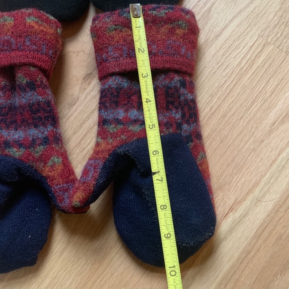 Upcycled Wool Sweater Mittens Women’s Medium - Picture 7 of 9